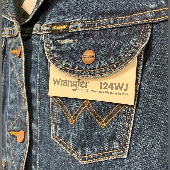 NWT Wrangler 124WJ Icons denim jacket // small - Picture 5 of 6